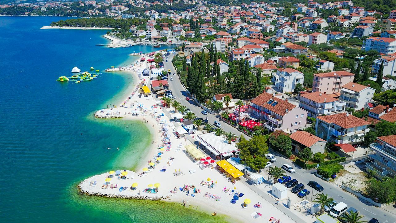 Villa Okruk-10 Meters Away From The Beach Okrug Gornji Dış mekan fotoğraf